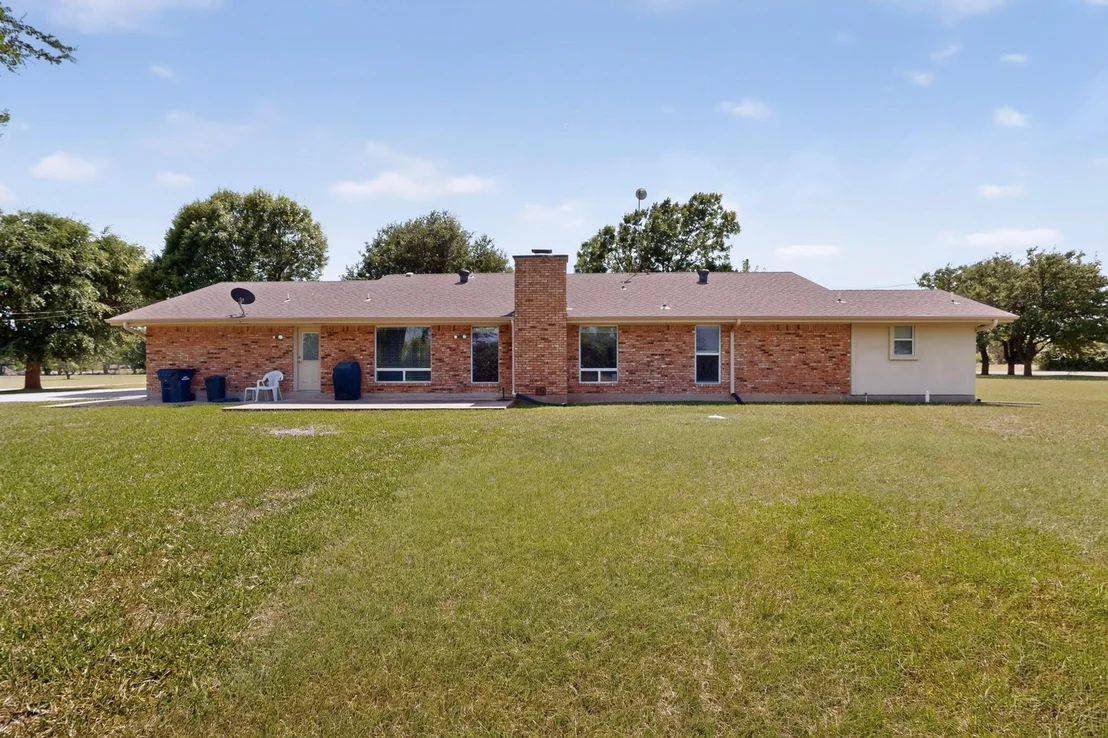 Photo of 350 Richard RD