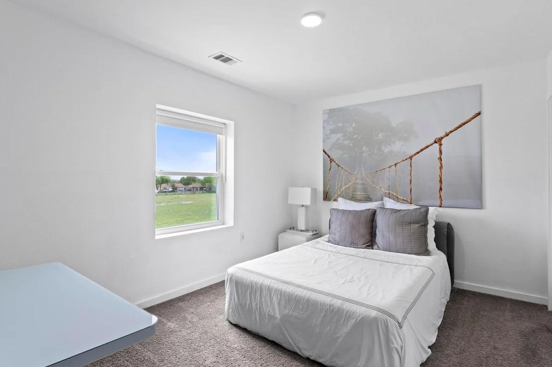 Photo of 150 Huntclub DR