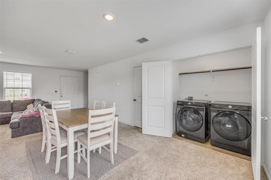 Photo of 2406 Windrow LN