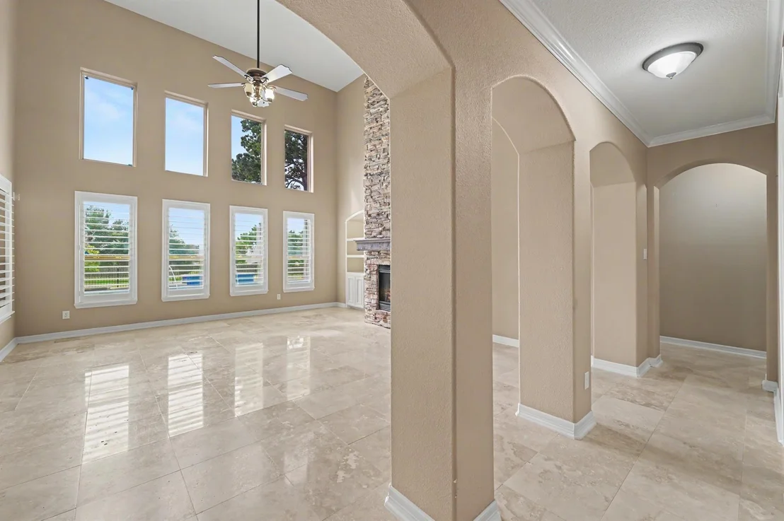 Photo of 19089 Grandview PT