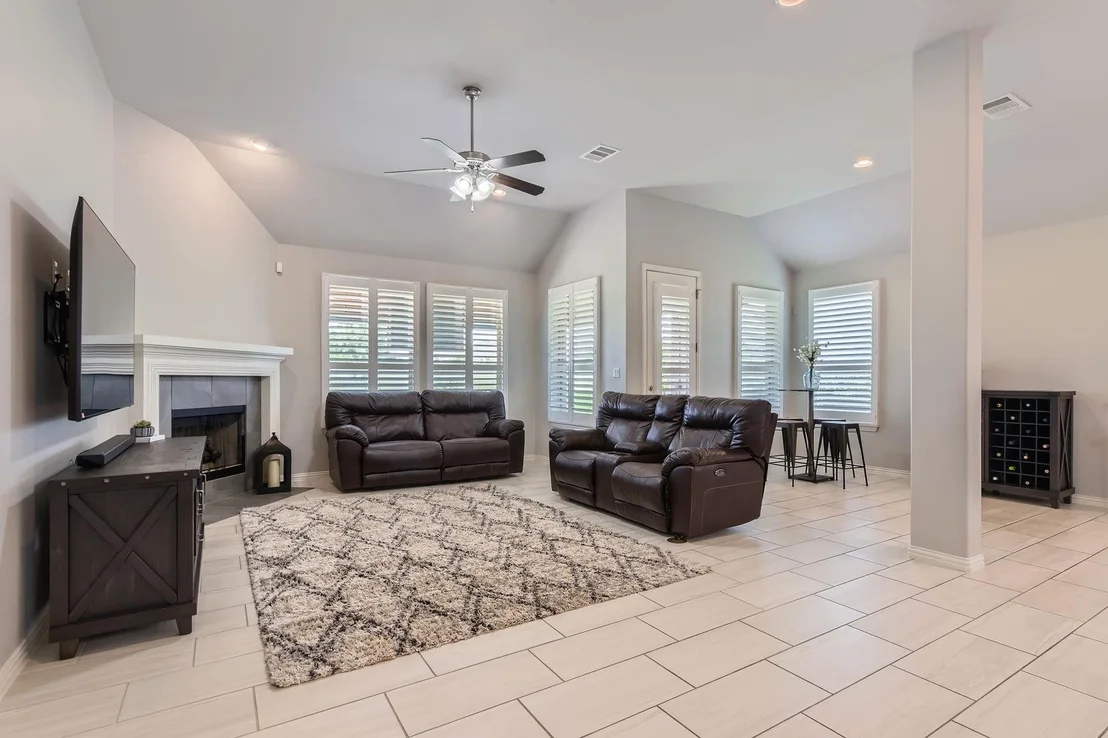 Photo of 421 Pendent DR