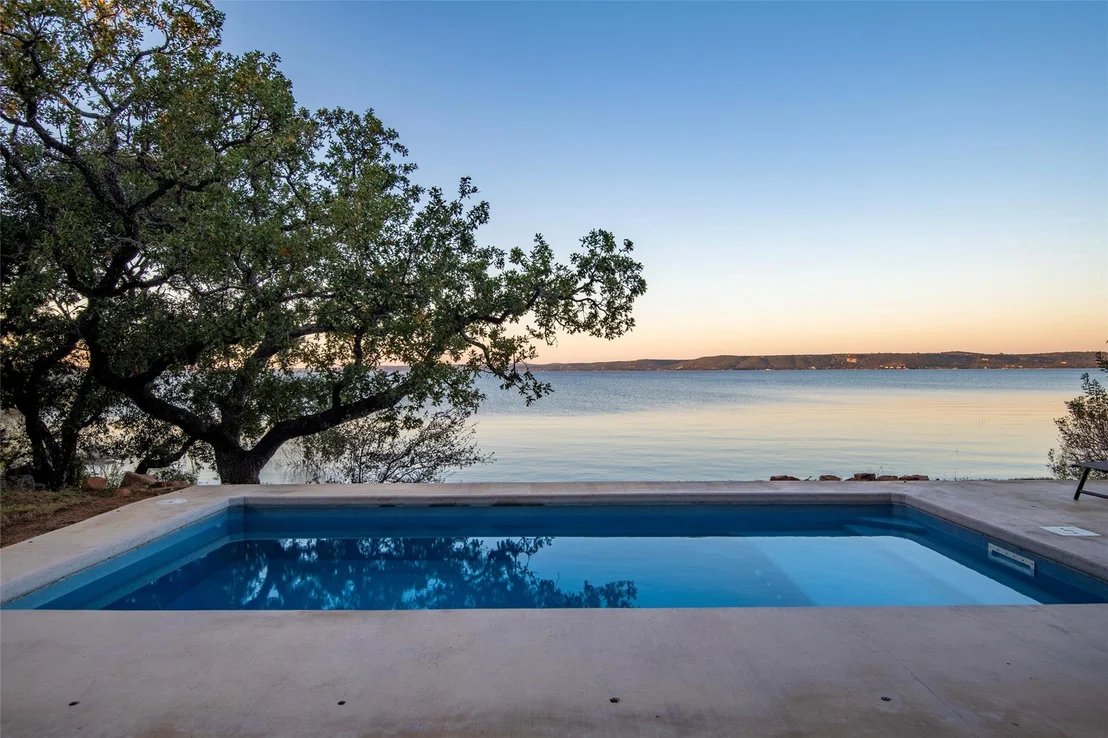 Photo of 247 Peninsula DR
