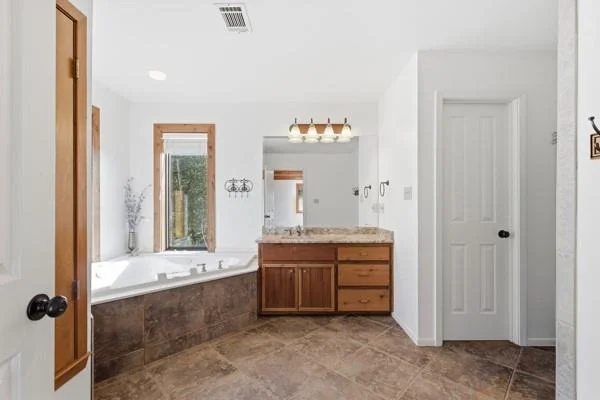 Photo of 406 Coventry RD