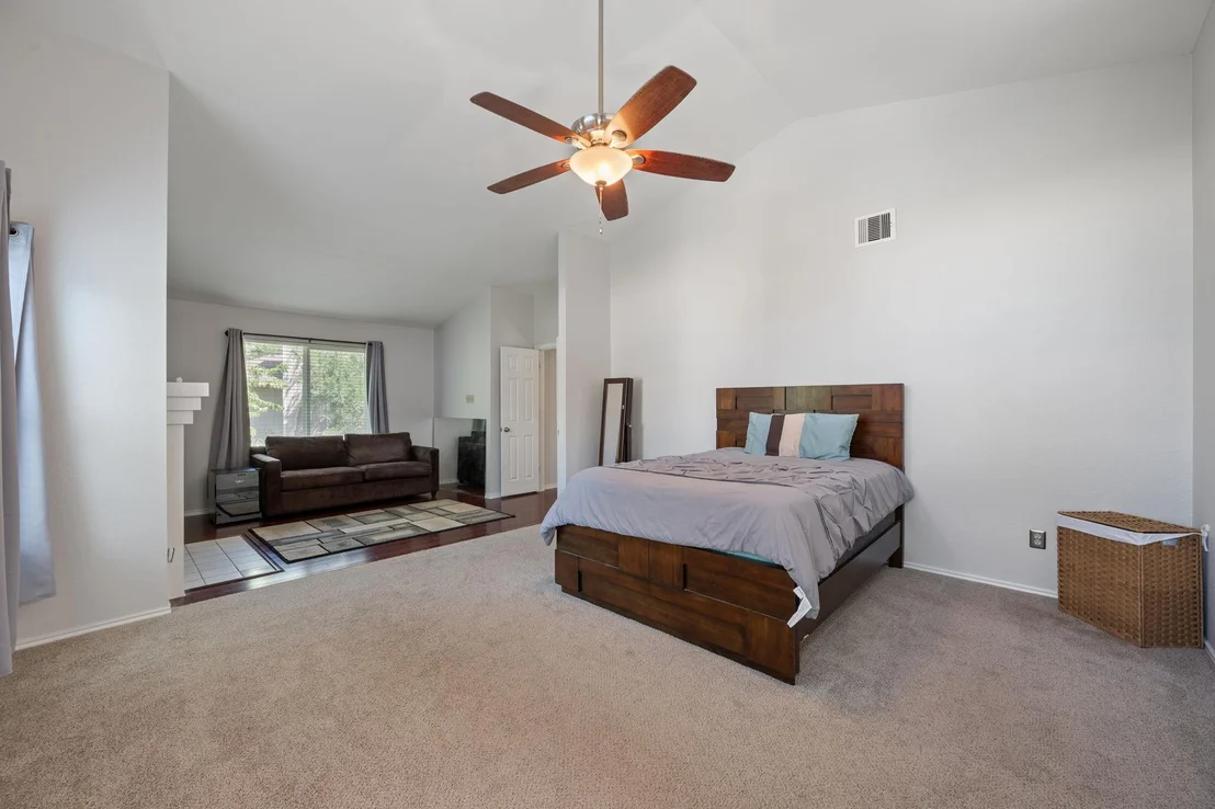 Photo of 12601 Oro Valley CV