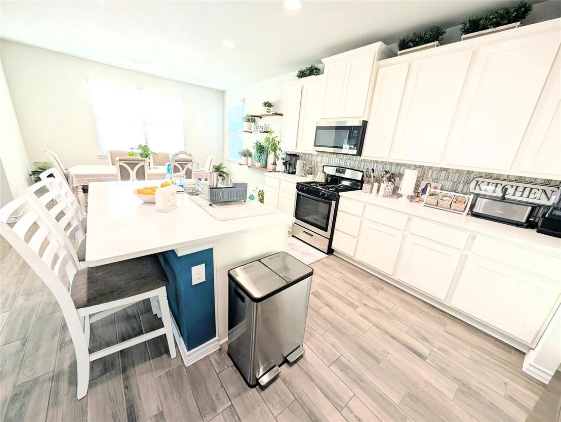 Photo of 226 Thornless CIR