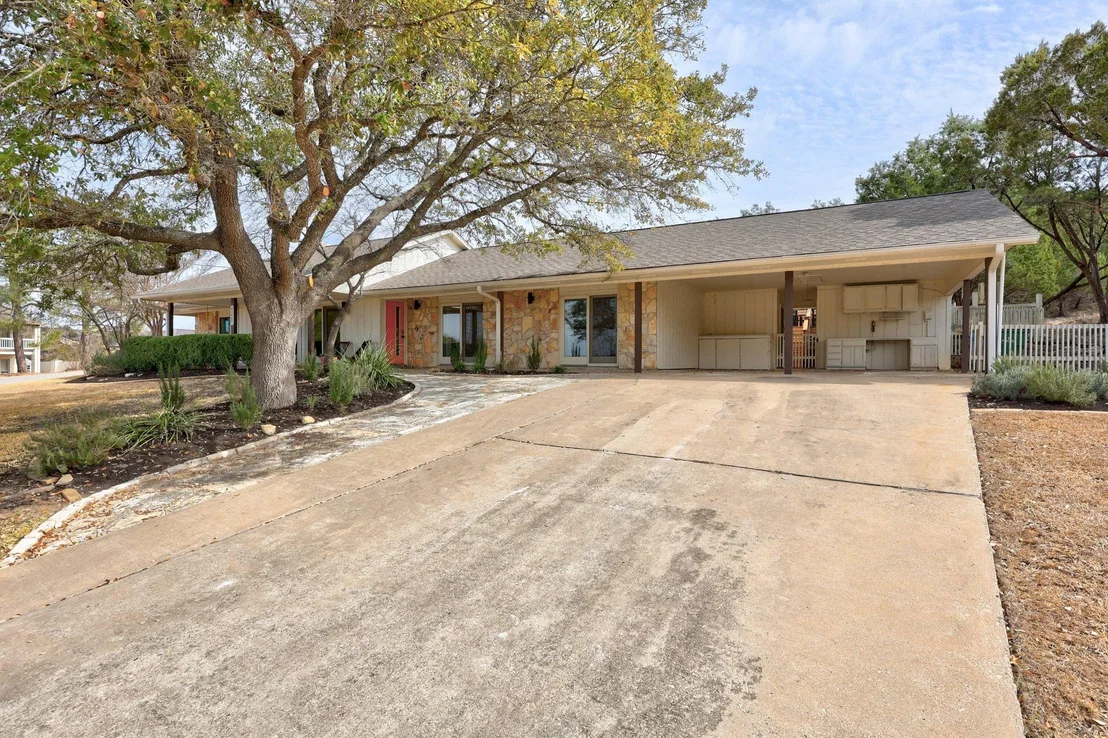 Photo of 3807 Cedar GLN