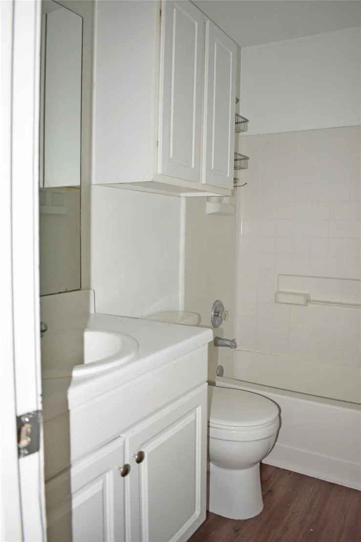 Photo of 804 Lavaca LOOP