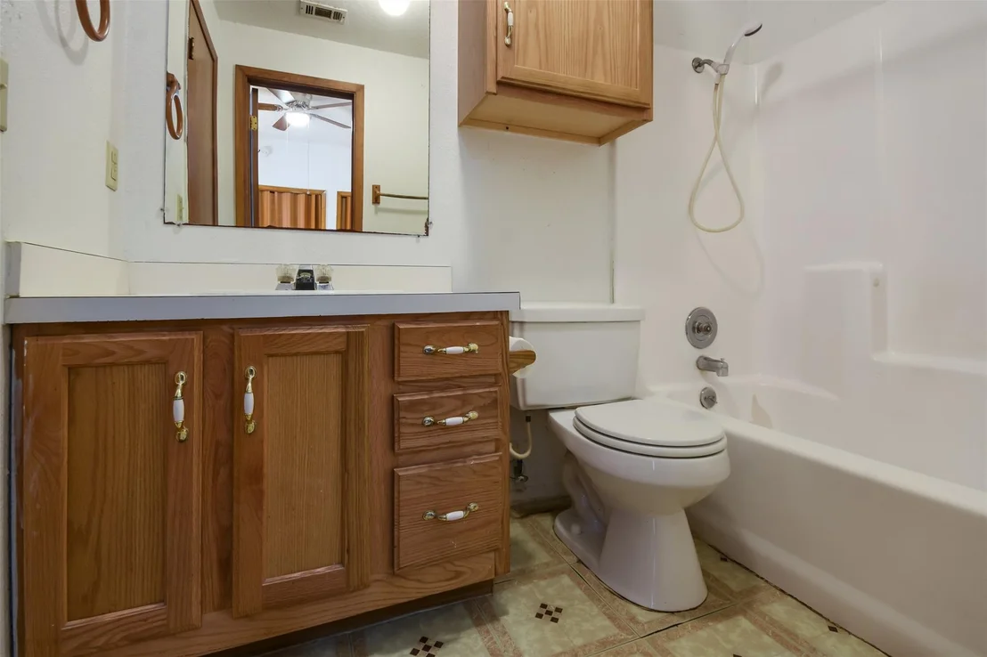 Photo of Unit 2 at 3004 Speedway Ave