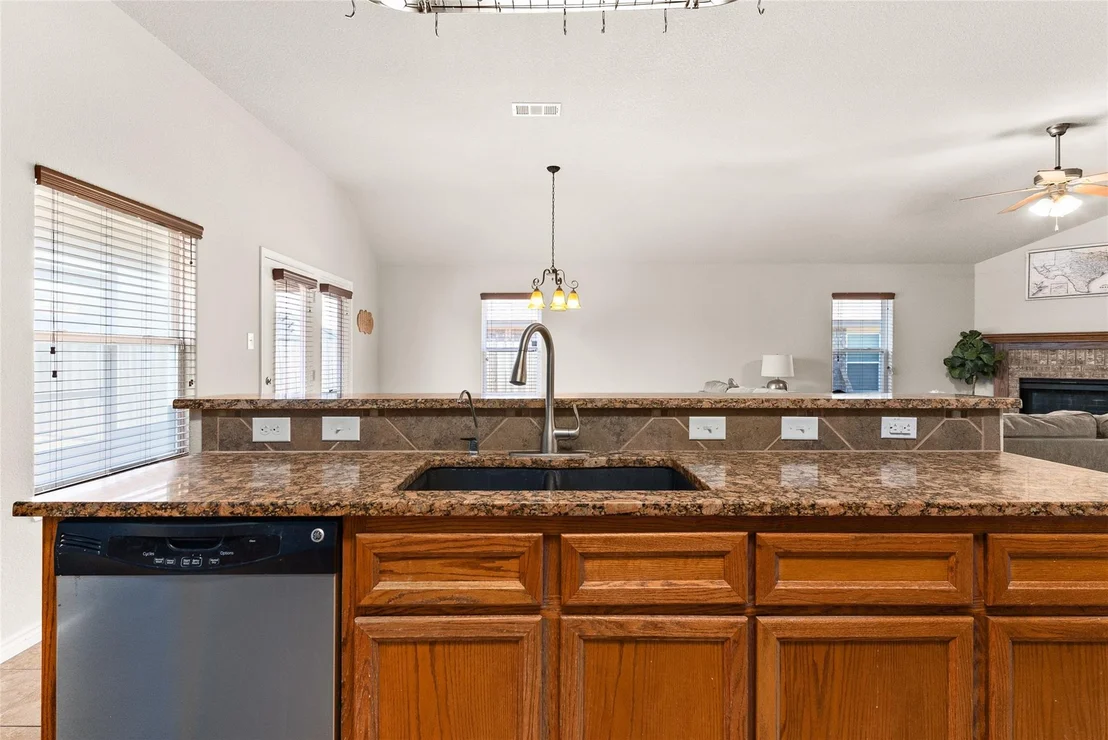 Photo of 2608 Tarrant County DR