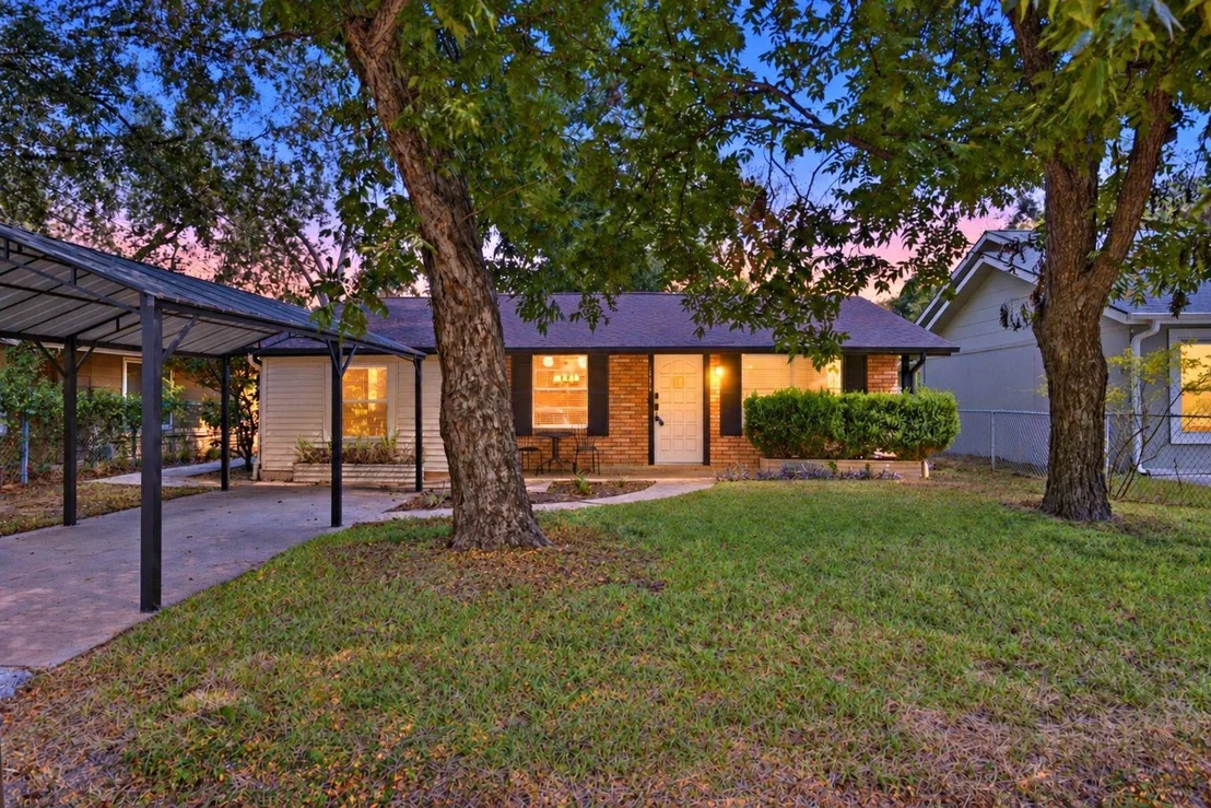 Photo of 3206 Goodwin Ave