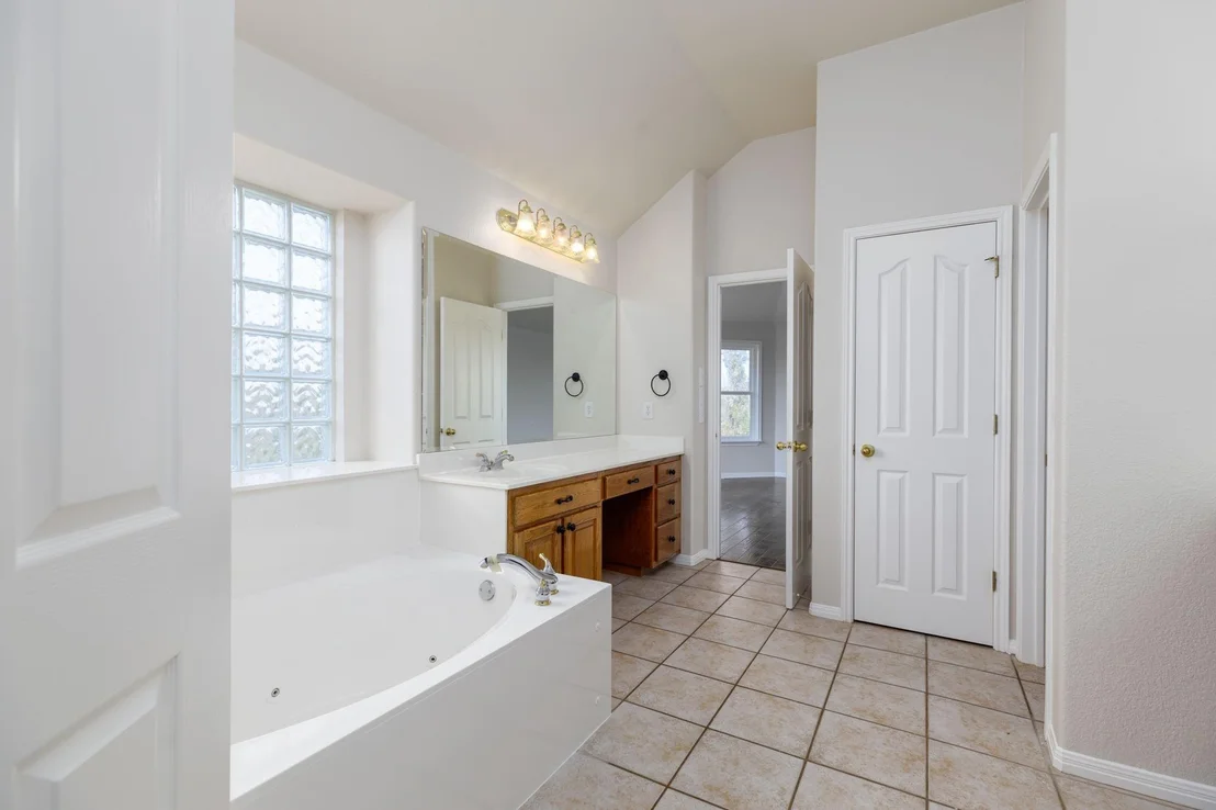 Photo of 2901 Cashell Wood DR