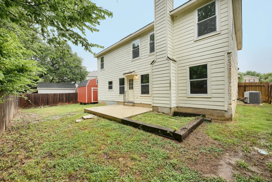 Photo of 1405 Hawk DR