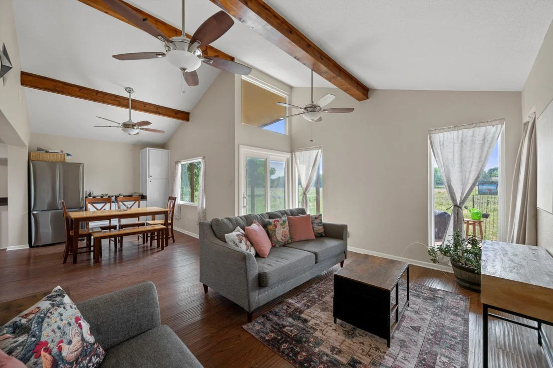 Photo of 14941 Cedar Valley RD
