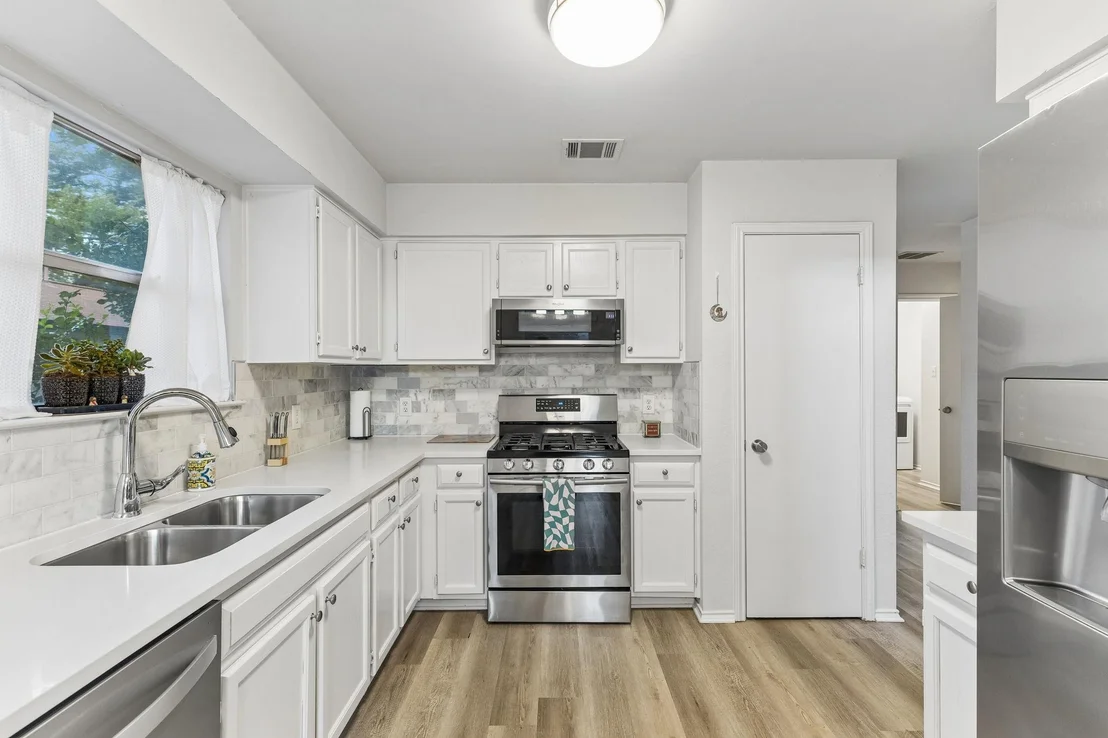Photo of 1206 Forest Oaks PATH