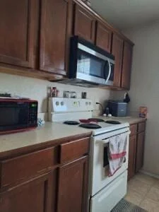 Photo of 232 Corn Hill DR