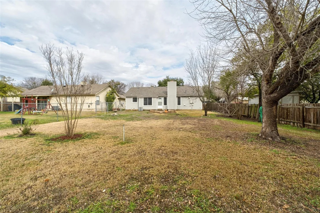 Photo of 2305 QUICKSILVER BLVD