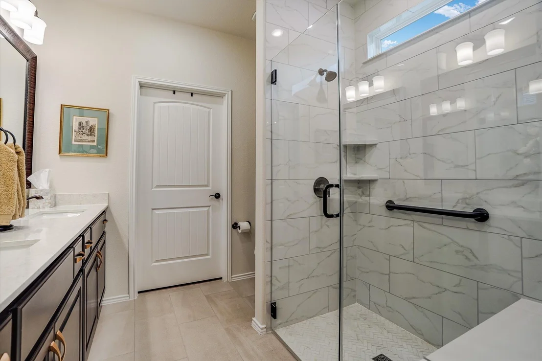 Photo of 213 Coachsmith ST