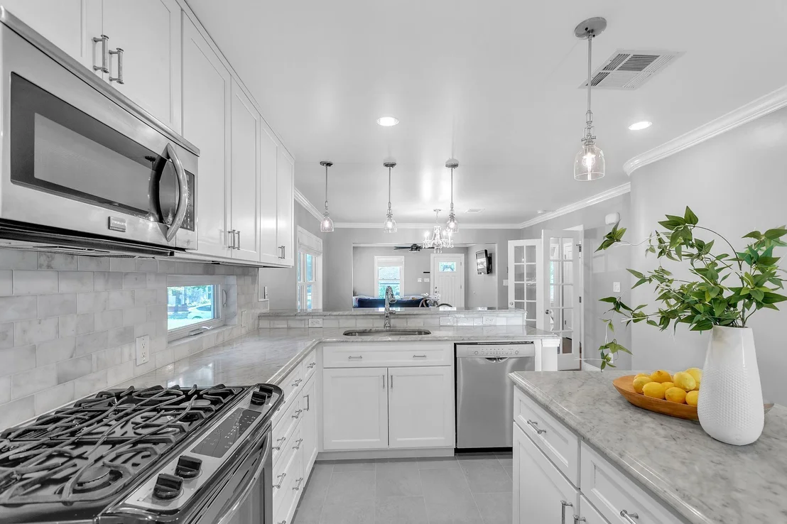 Photo of 1308 KINNEY Ave