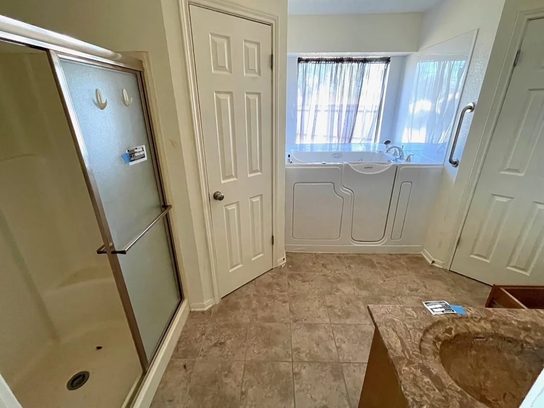 Photo of 401 Highridge CV