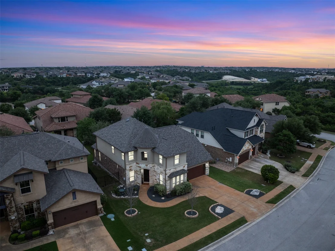 Photo of 1928 Bold Sundown DR