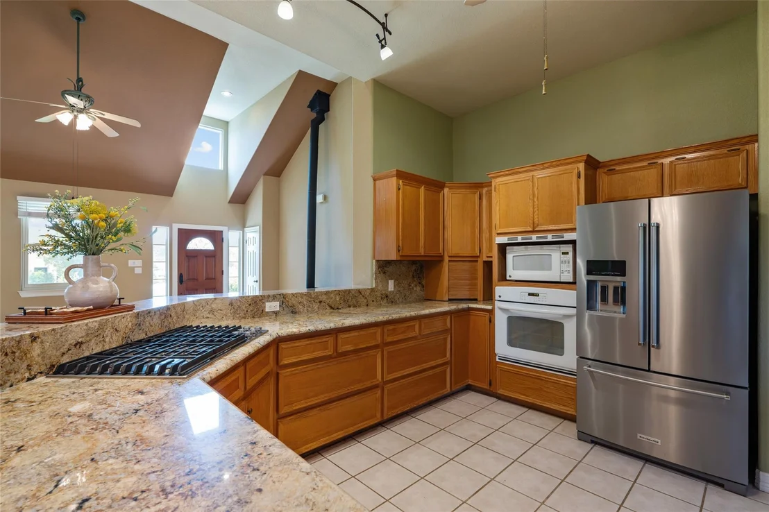Photo of 221 Chaparral RD