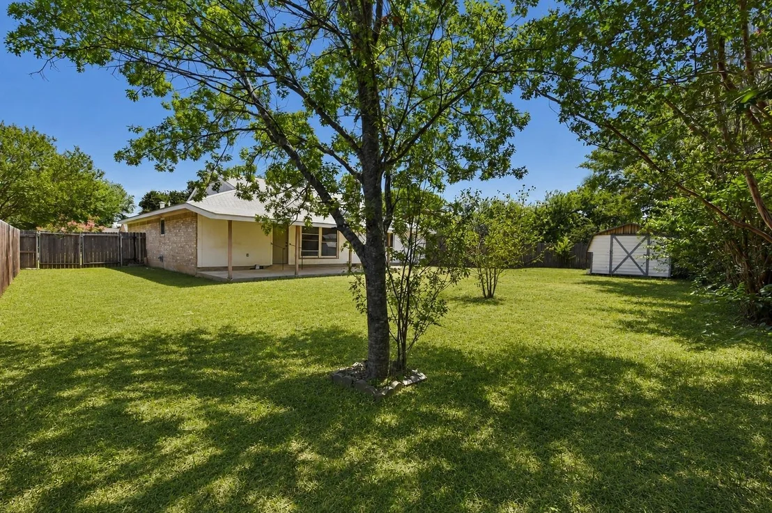 Photo of 700 Woodview DR