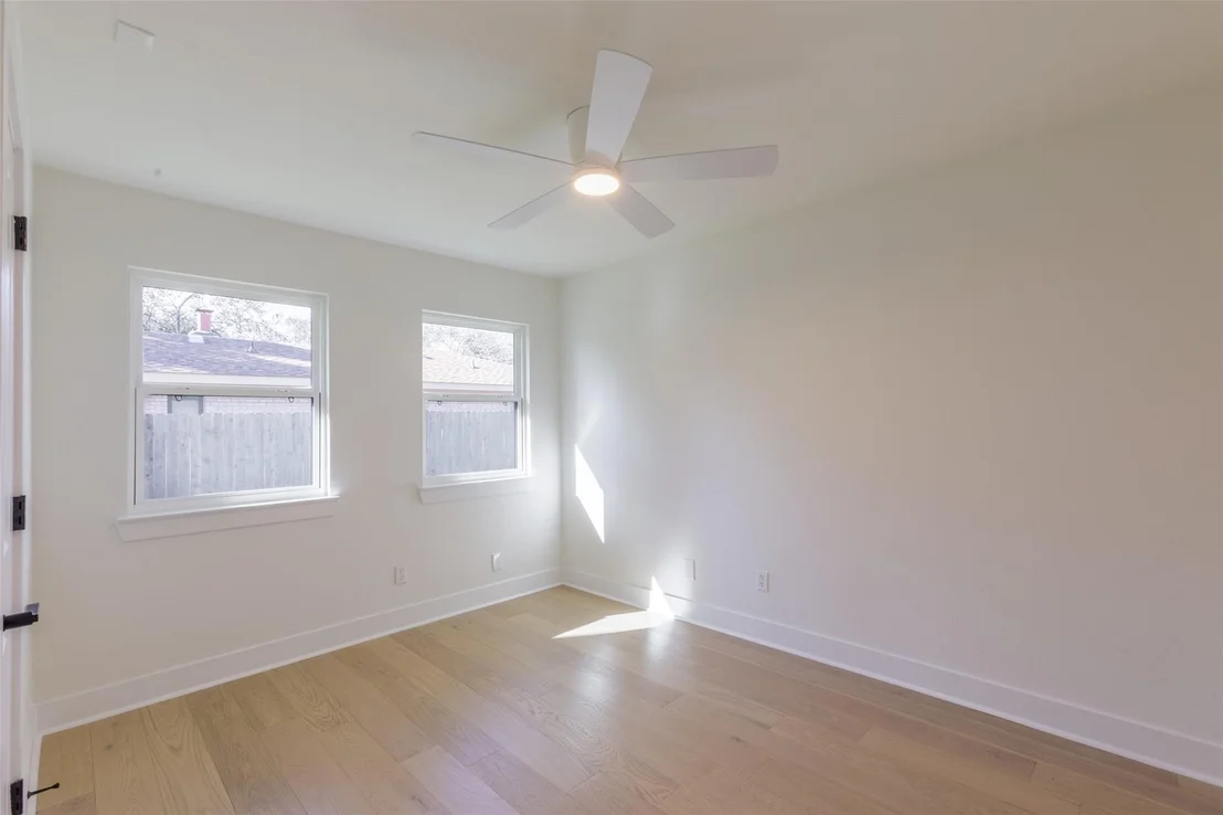 Photo of 4011 Austin Woods DR