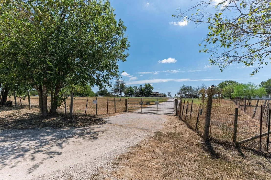 Photo of 1781 Long RD