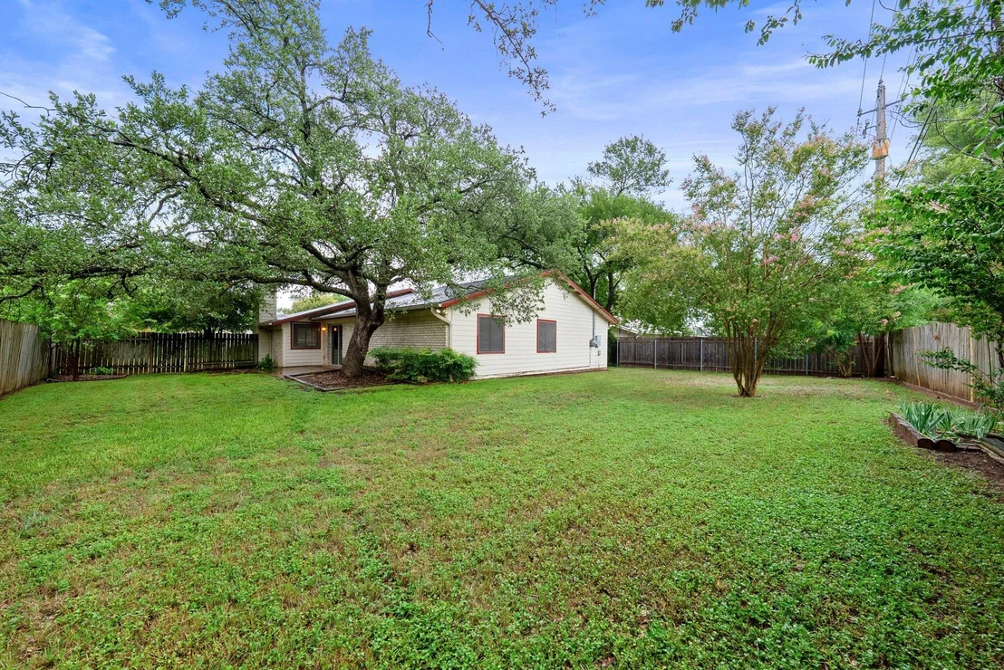 Photo of 4303 Tamarack TRL