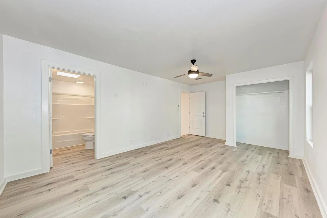 Photo of 718 Barbara DR