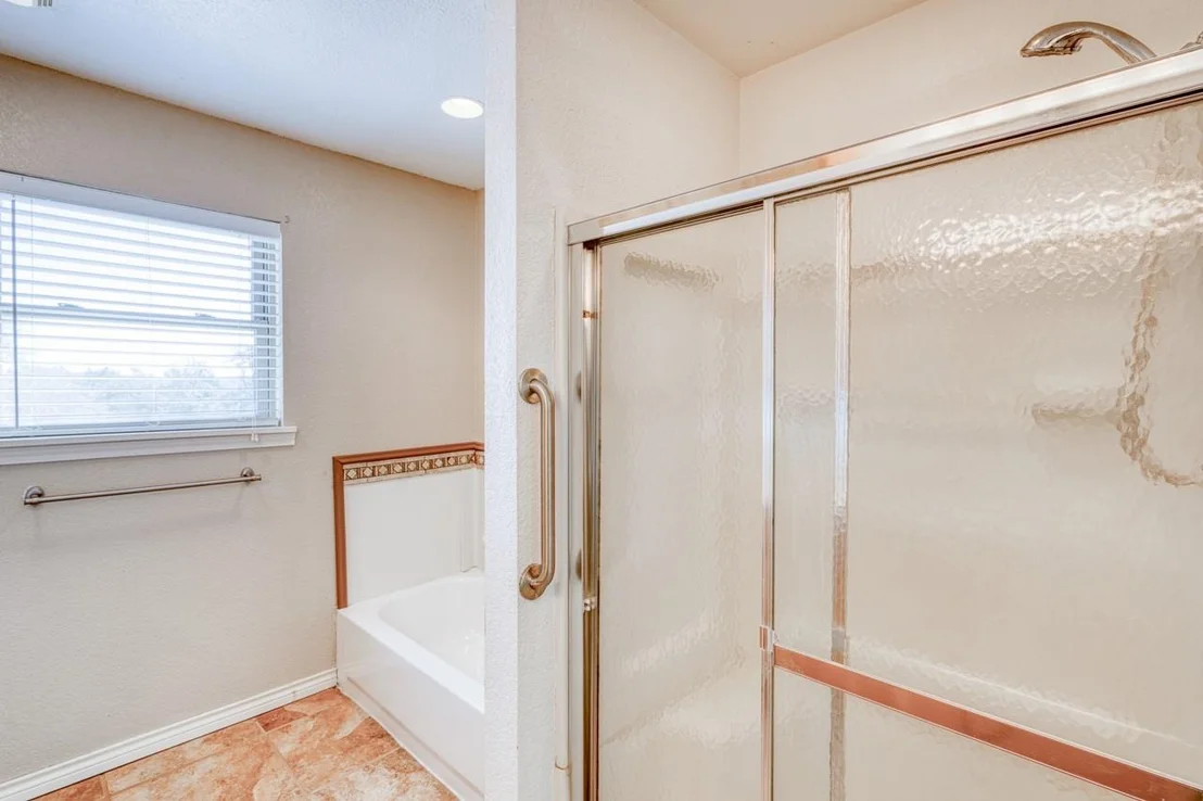 Photo of 1129 Lonesome LOOP