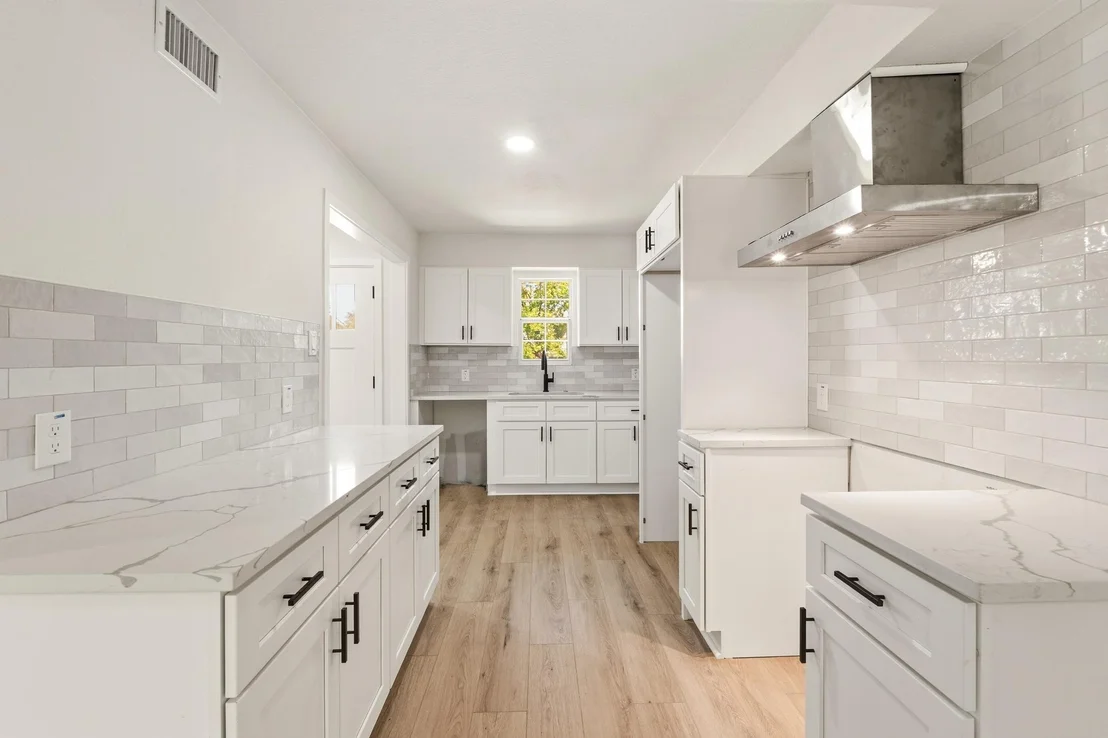 Photo of 903 Potomac PATH