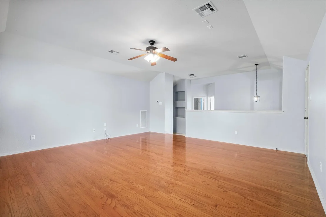 Photo of 2701 Rosemount CV