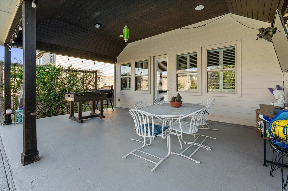 Photo of 3704 Gildas PATH