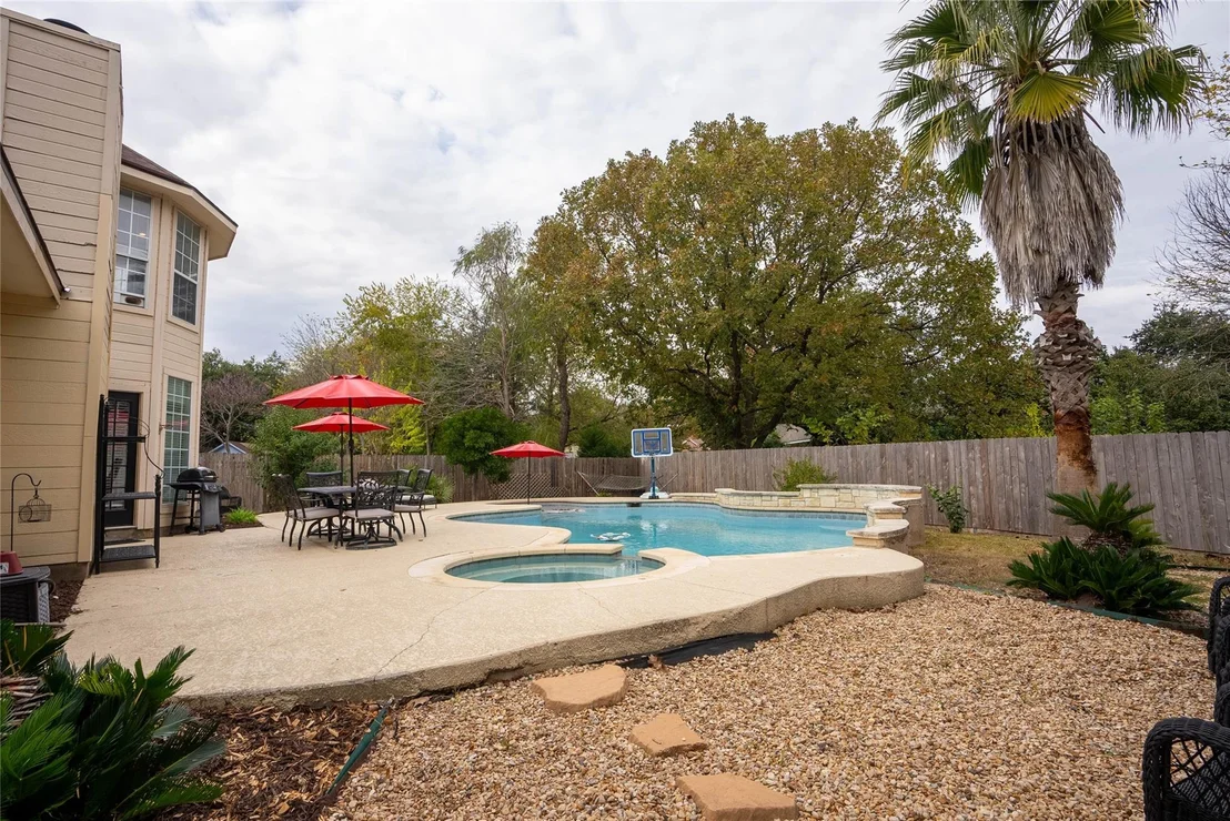 Photo of 902 Princeton CV