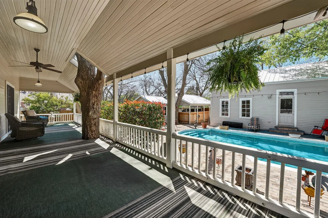 Photo of 1402 Pecan ST