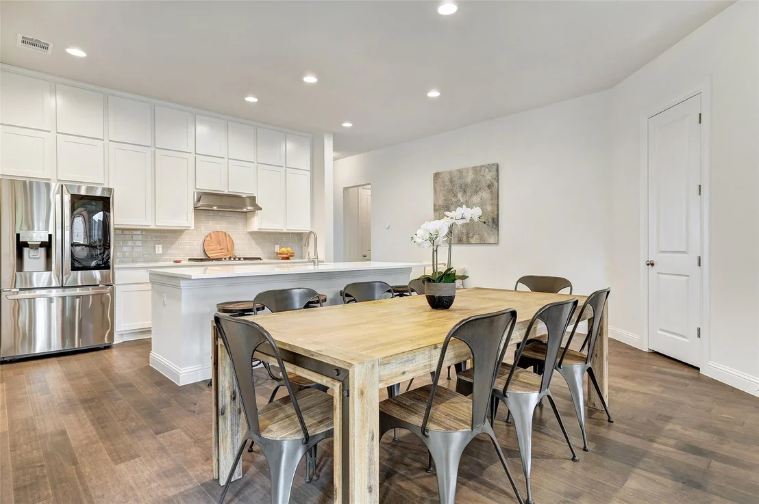 Photo of 2708 Brushwood Meadow