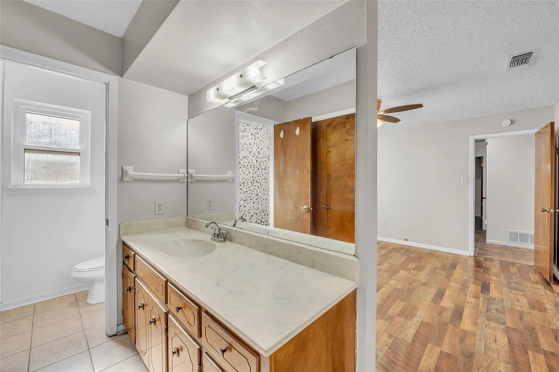 Photo of 613 Manning DR