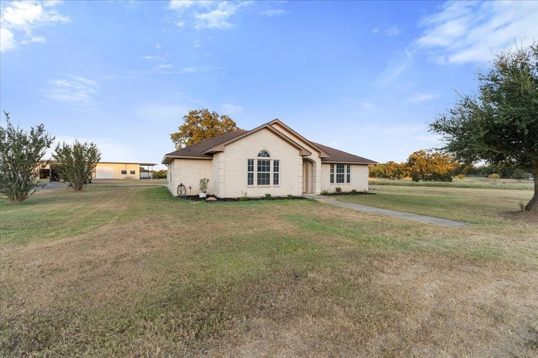 Photo of 972 County Road 335