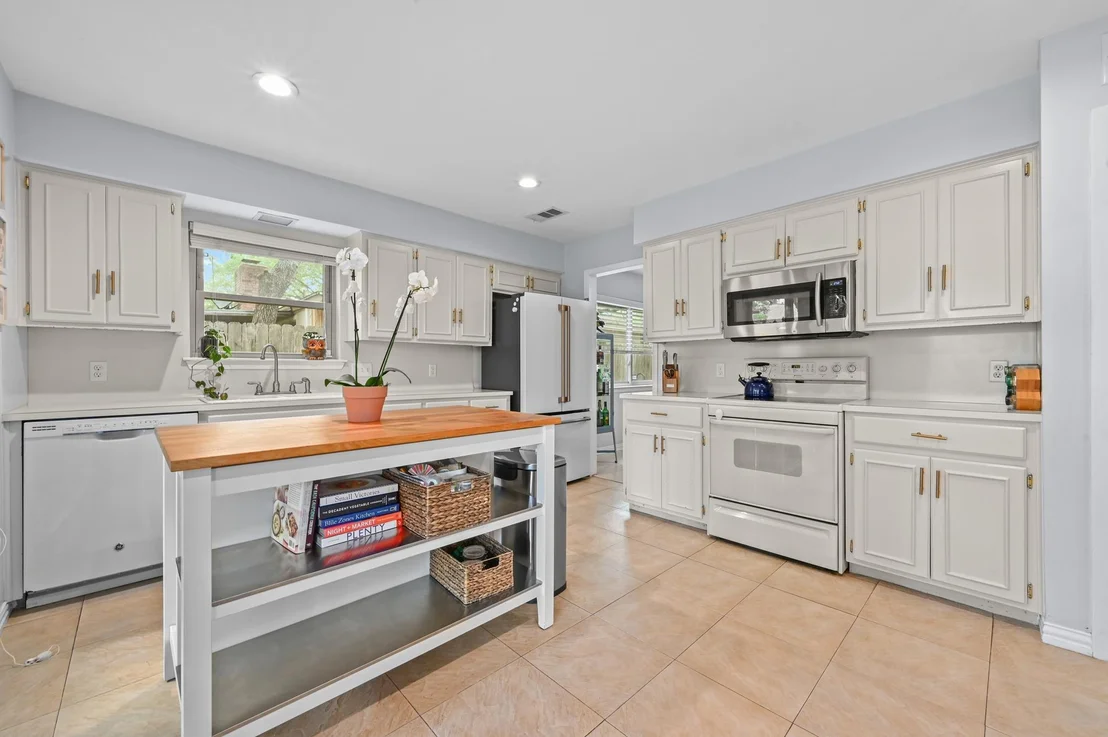 Photo of 2509 Redleaf LN
