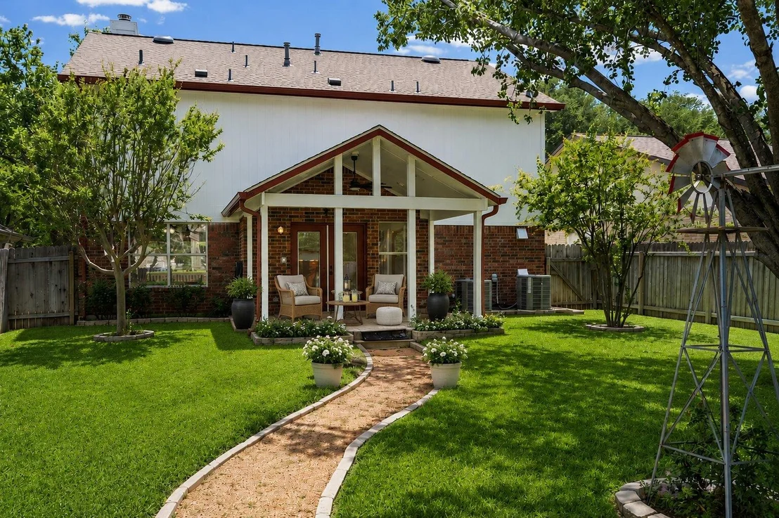 Photo of 1810 Summer Rain DR