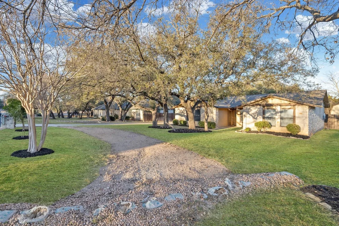 Photo of 2206 Castlewood TRL