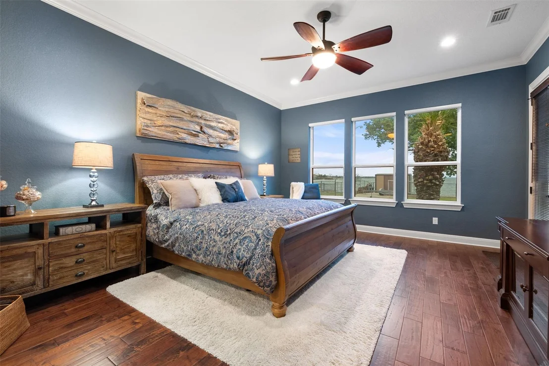 Photo of 348 Carlson CIR