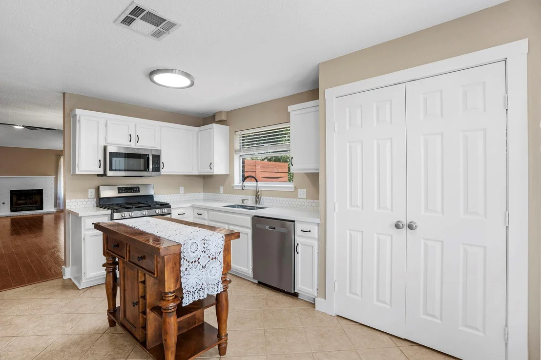 Photo of 8008 Cutler Ridge PL