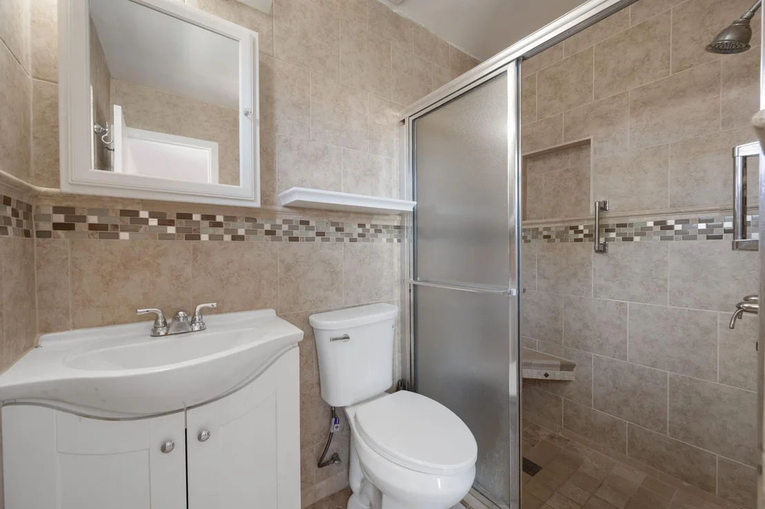 Photo of 1400 Summit CIR