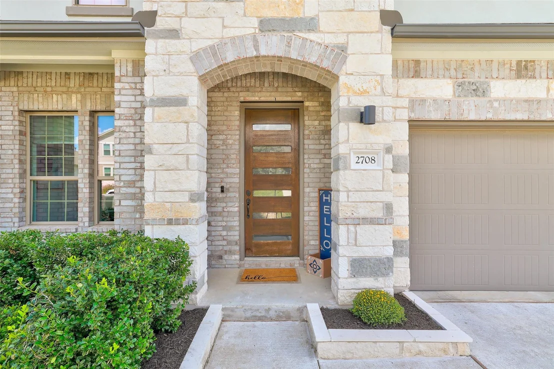 Photo of 2708 Brushwood Meadow