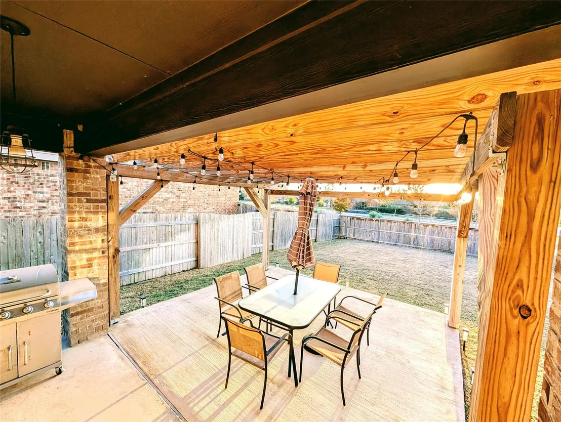 Photo of 226 Thornless CIR