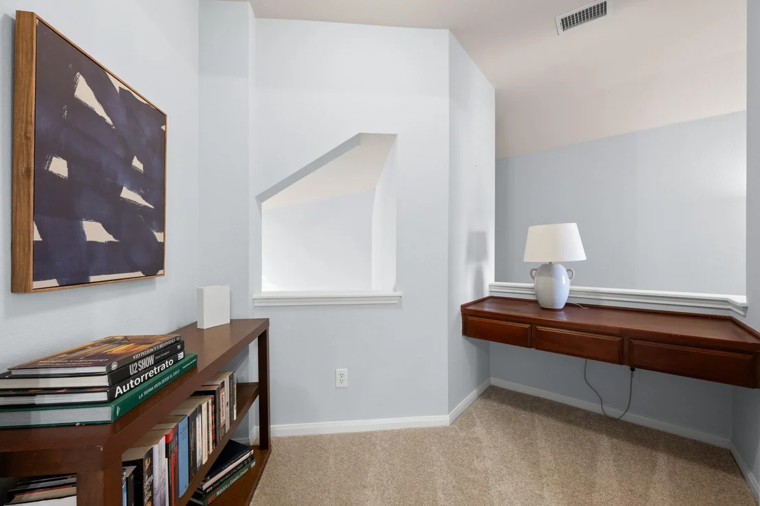 Photo of 490 Aspen DR