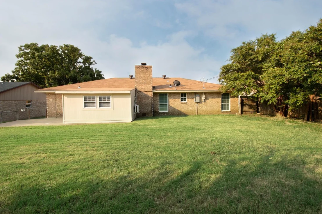 Photo of 2510 Bunker Hill DR