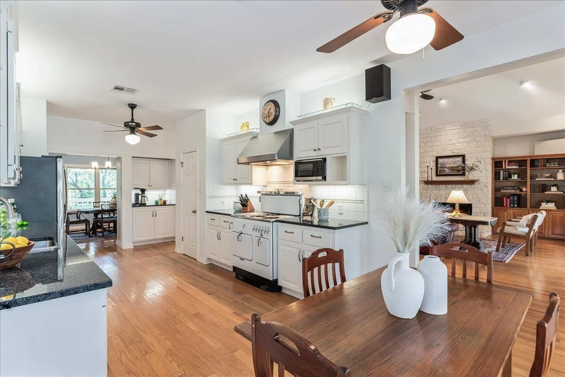 Photo of 8300 SPANISH OAK CIR